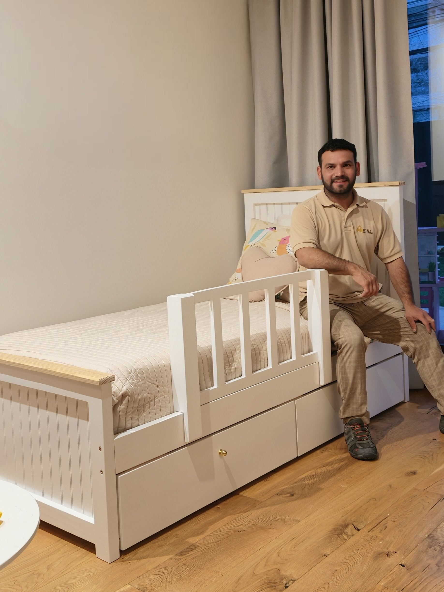 2025/08/1000093713.jpg CAMA CORNISA CON CAJONES cama funcional de madera para niños y adolescentes con guardado inferior – Moblalesly - Imagen 1