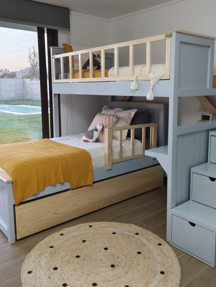 CAMAROTE L CLÁSICO NIDO – con escalera, barandas desmontables y terminación gris + madera natural